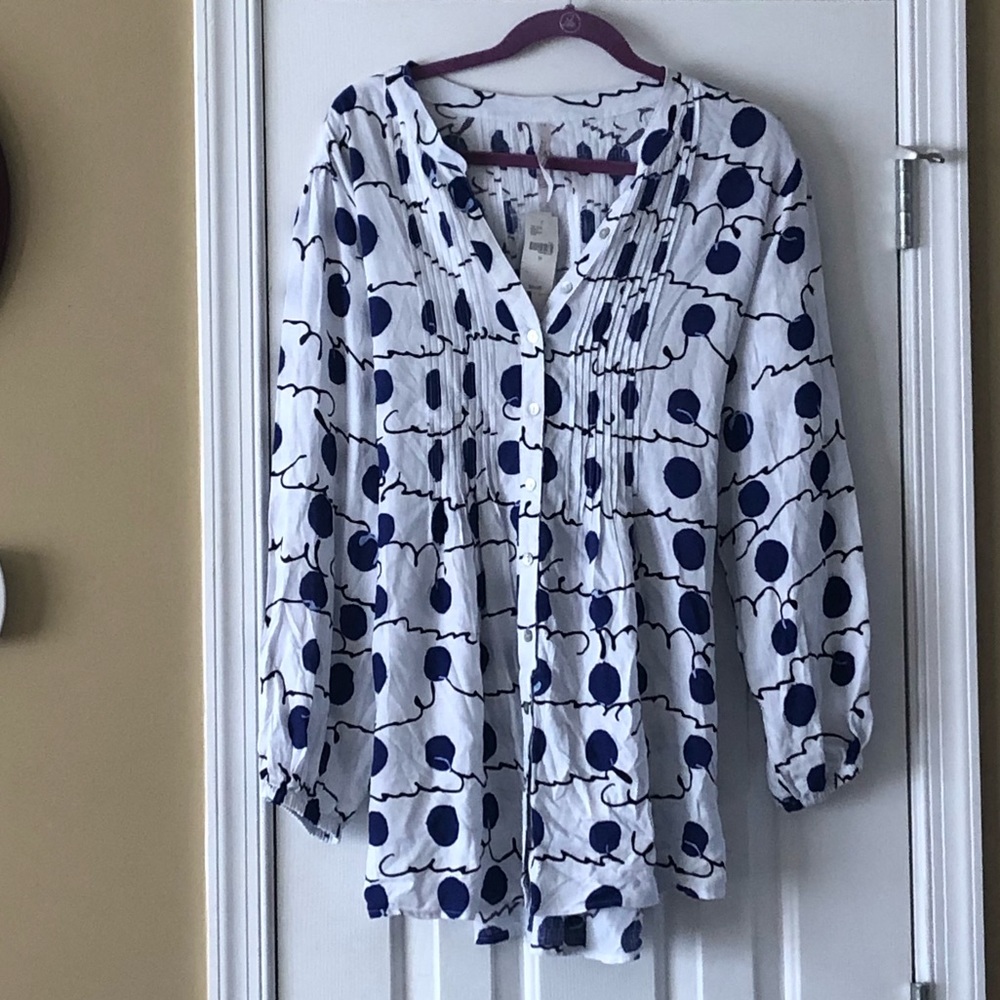 NWT Melissa McCarthy Geometric Print Button Tunic
